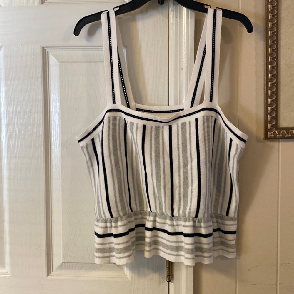 Women tank too sweater. New Size XL Banana Republic